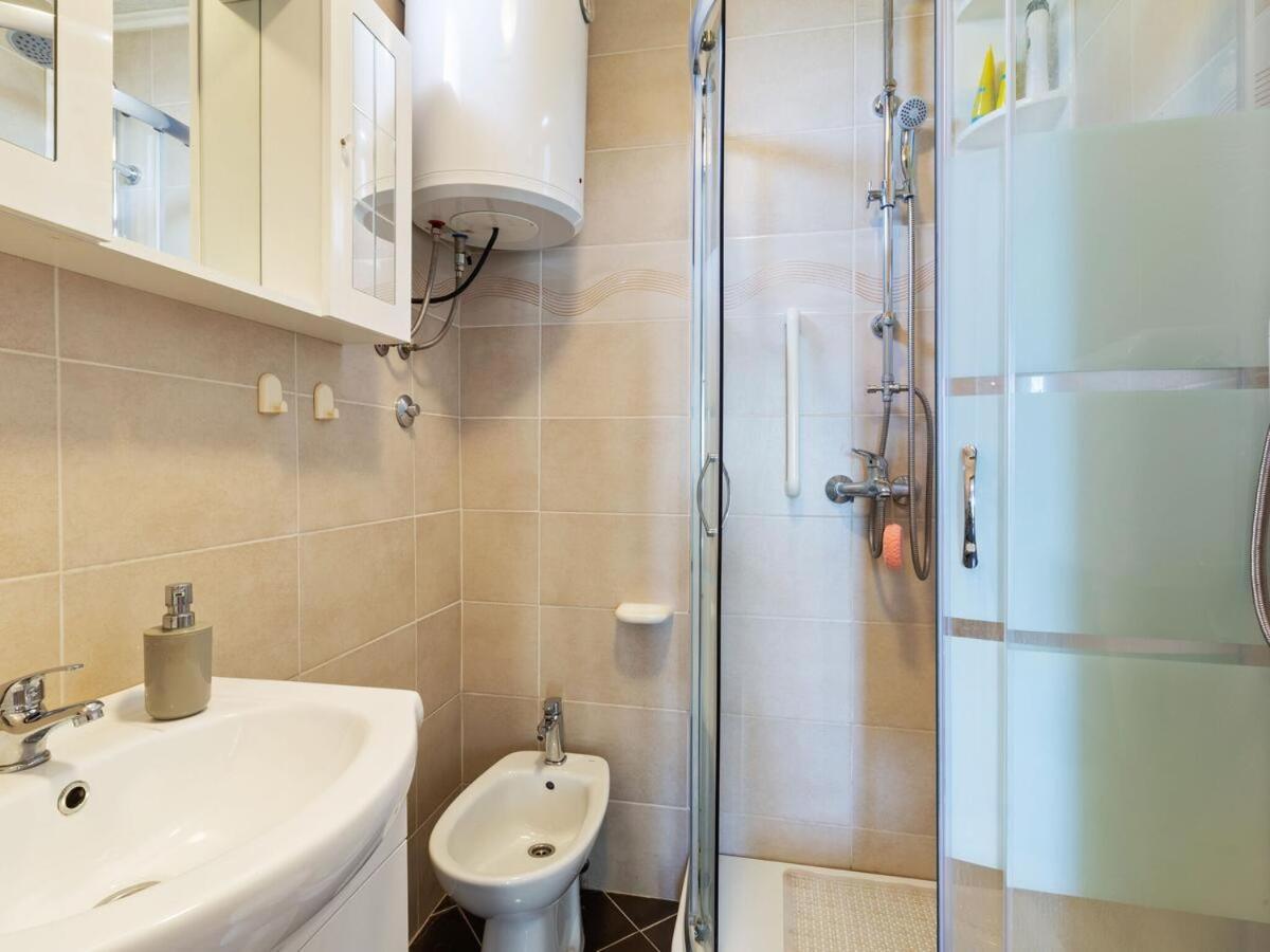 View Apartment *