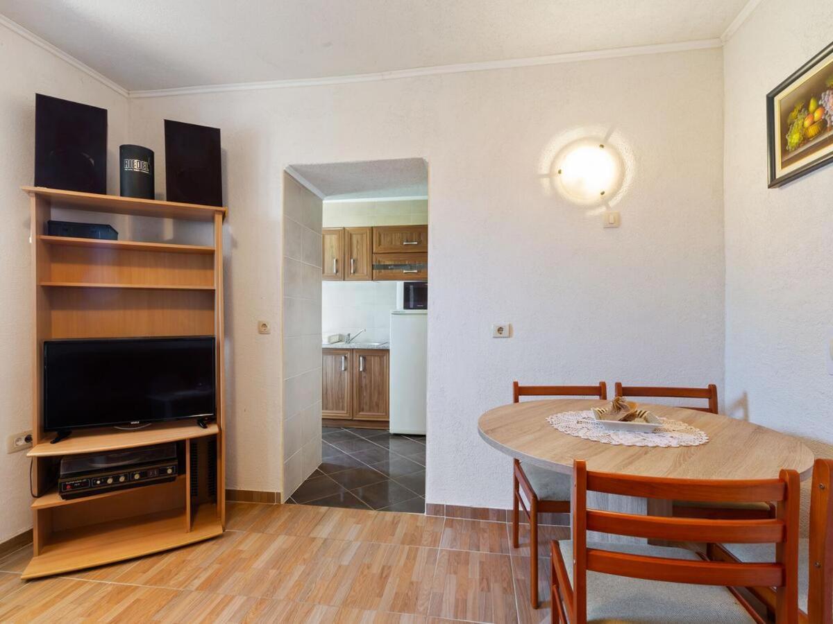 Apartman View